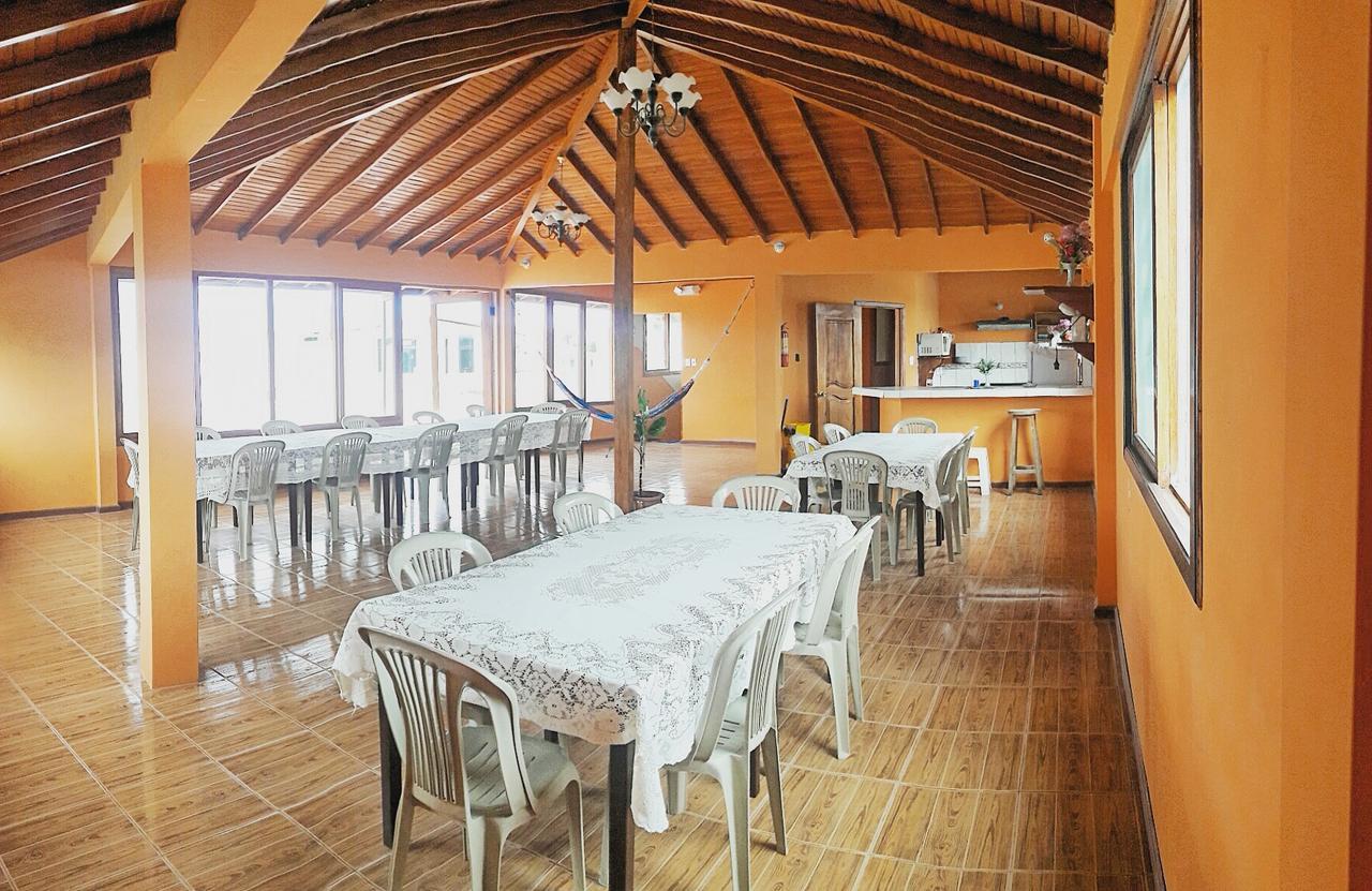 Hostal La Isla Del Descanso Puerto Villamil Exteriör bild